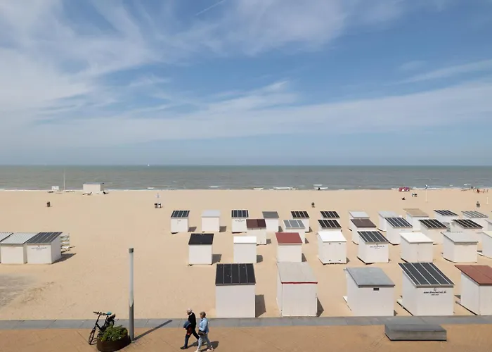 Apartment Bel Air - Spacious, Modern With Sleeping Area On The Promenade T4 Ostende