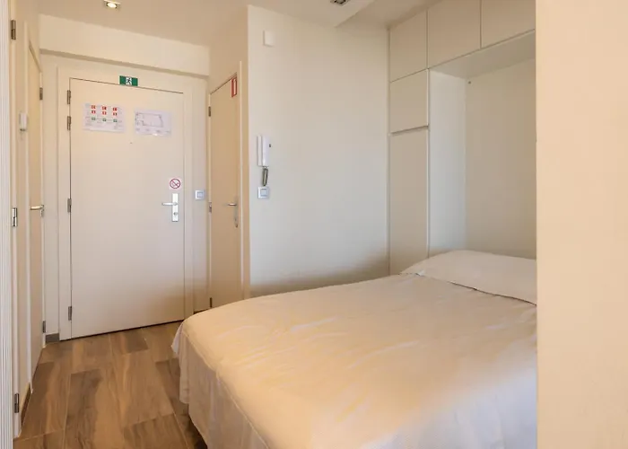 Apartment Bel Air - Spacious, Modern With Sleeping Area On The Promenade T4 Ostende